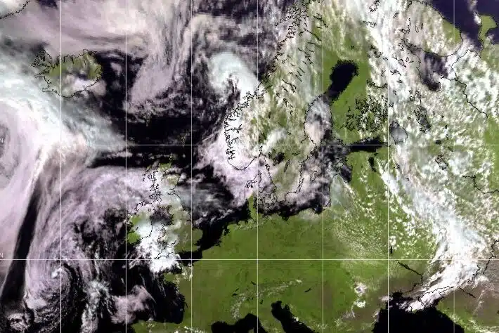 Ylen säälähetyksessä kömmähdys – Anniina Valtonen meni kalpeaksi