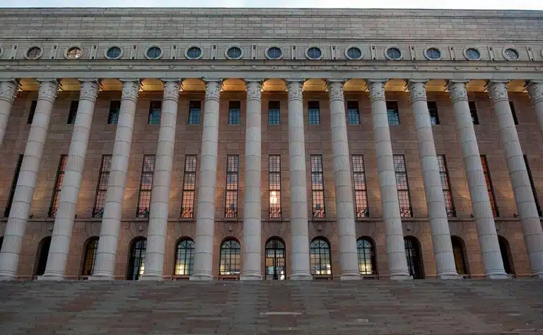 Jussi Halla-aho latasi suorat sanat eduskunnan pikkujouluista 14 Jussi Halla-aho latasi suorat sanat eduskunnan pikkujouluista