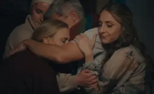 Ylen sarjan herättää kritiikkiä: ”En olisi katsonut, jos olisi varoitettu” 2 Ylen sarjan herättää kritiikkiä: ”En olisi katsonut, jos olisi varoitettu”