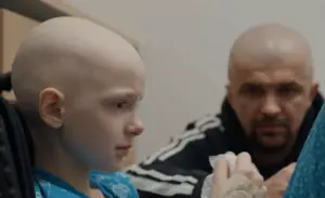 Tänään tv:ssä: poikkeuksellisen vaativa leikkaus Helsingin lastensairaalassa